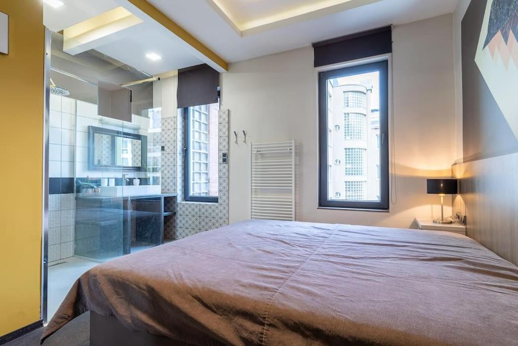 Midtown Artistic Apartment *